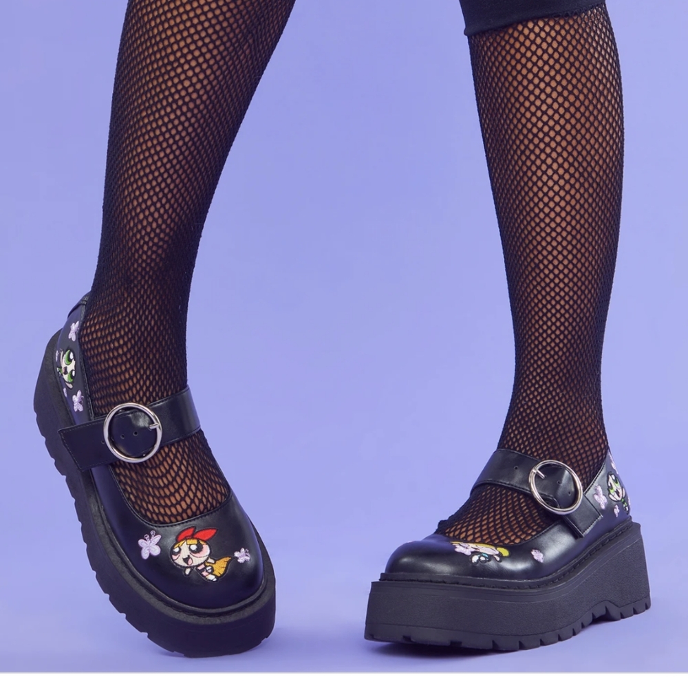 NEW Dolls Kill x Powerpuff Girls Faux Power Play Mary Janes Sz 6